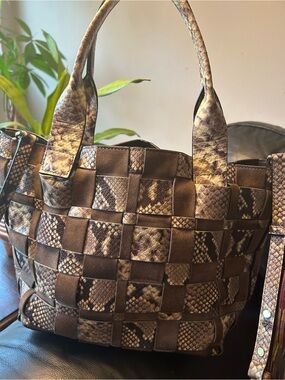 Very Rare! Michael Kors Vivian Snakeskin patchwork Medium Tote.  Stunning!